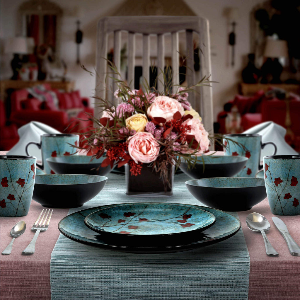 16 Piece Dinnerware Set in Blue N833